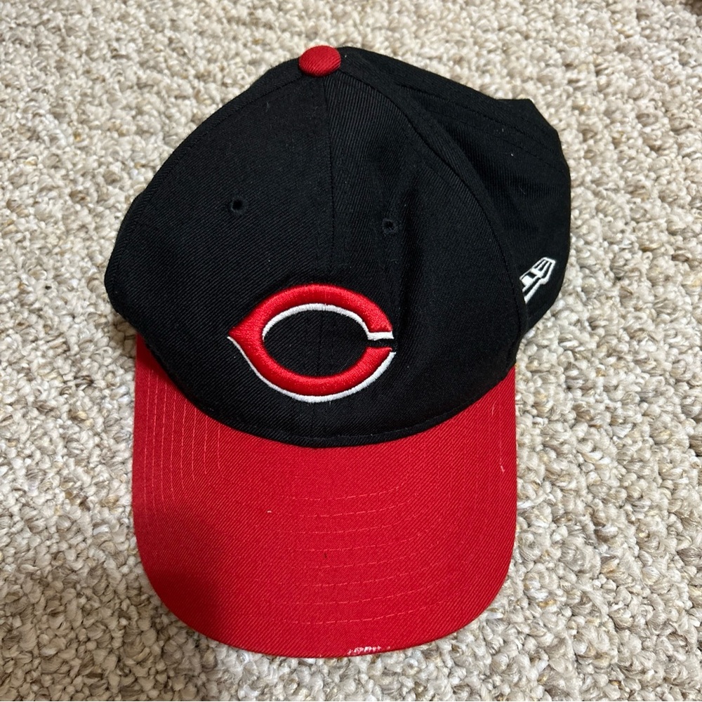 Cincinnati Reds Hat Cap Strapback Black New Era Adjustable Logo Baseball MLB